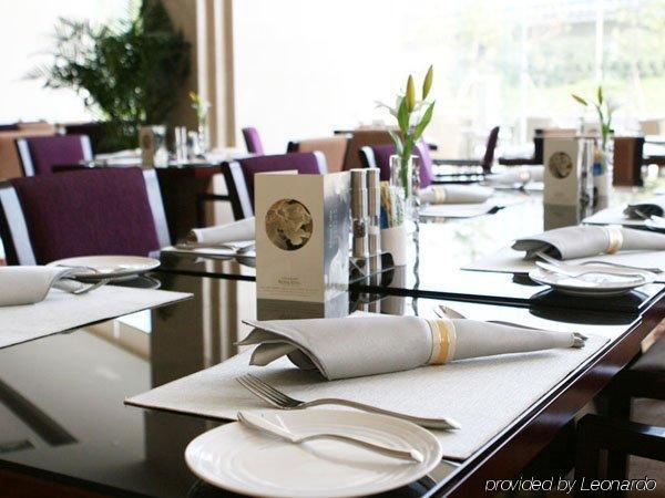 Chateau Starriver Guangzhou Peninsula Ресторан фото