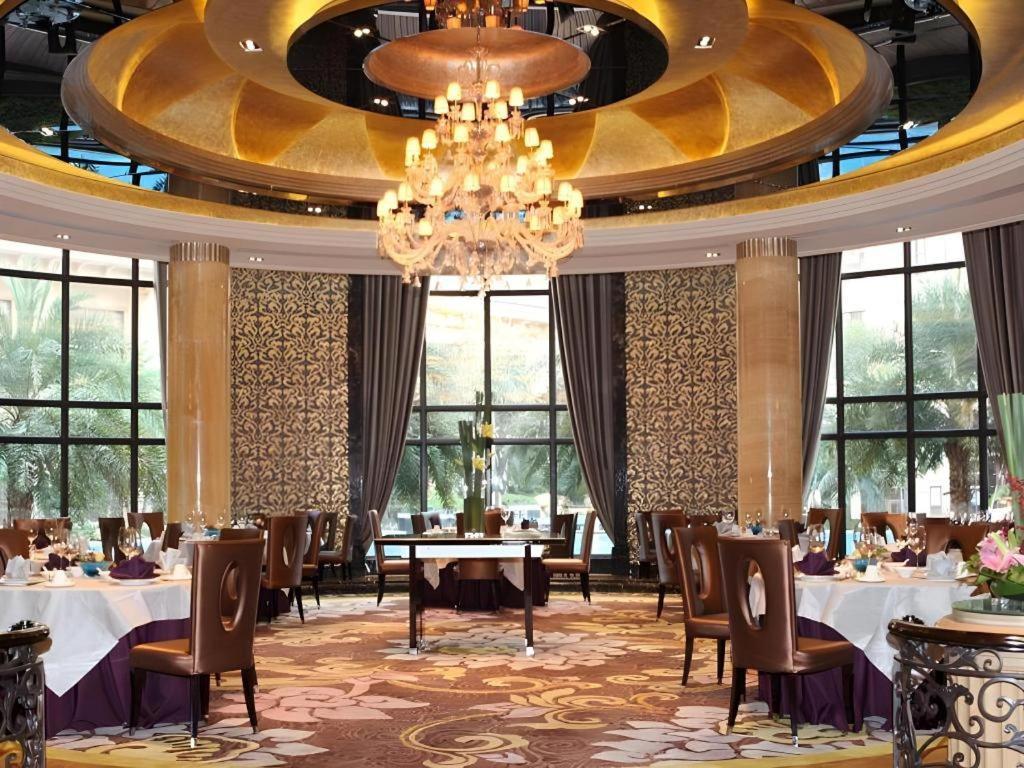 Chateau Starriver Guangzhou Peninsula Екстер'єр фото
