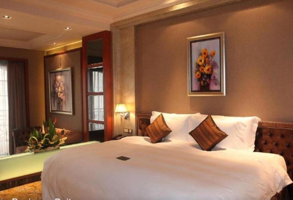 Chateau Starriver Guangzhou Peninsula Екстер'єр фото