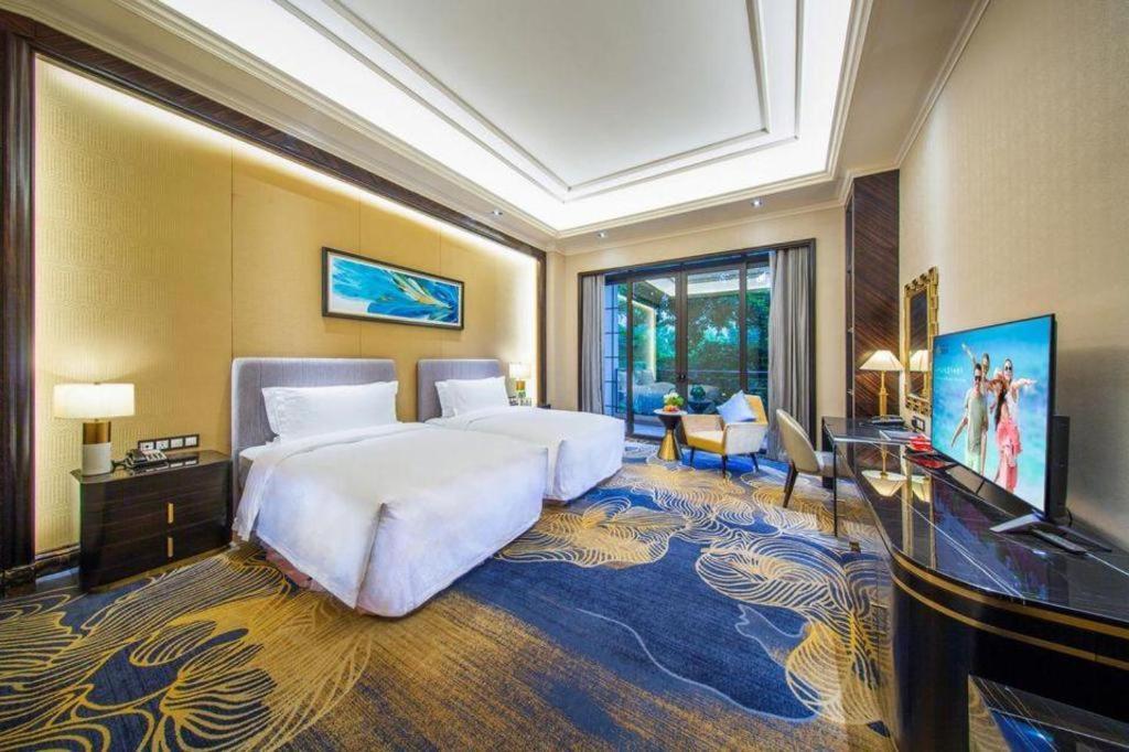 Chateau Starriver Guangzhou Peninsula Екстер'єр фото