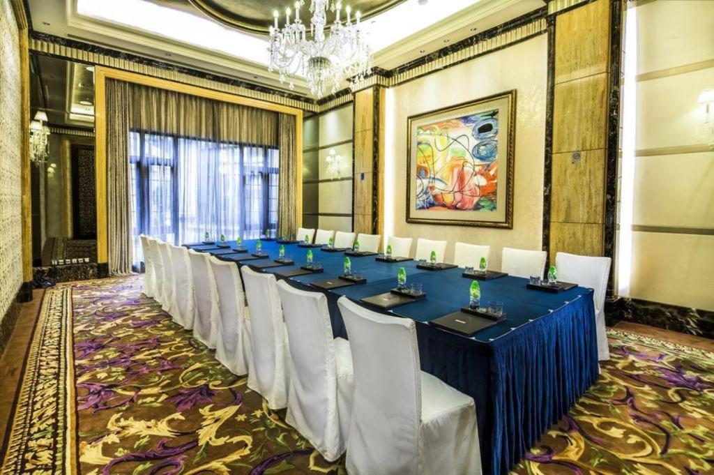 Chateau Starriver Guangzhou Peninsula Екстер'єр фото
