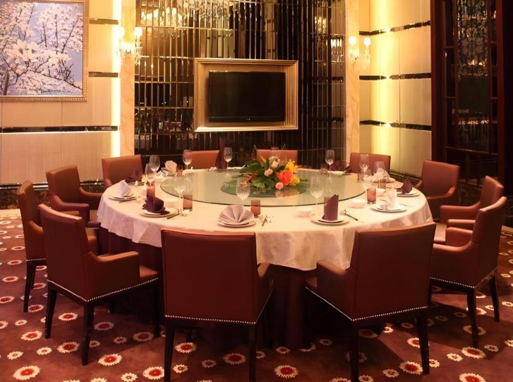 Chateau Starriver Guangzhou Peninsula Екстер'єр фото