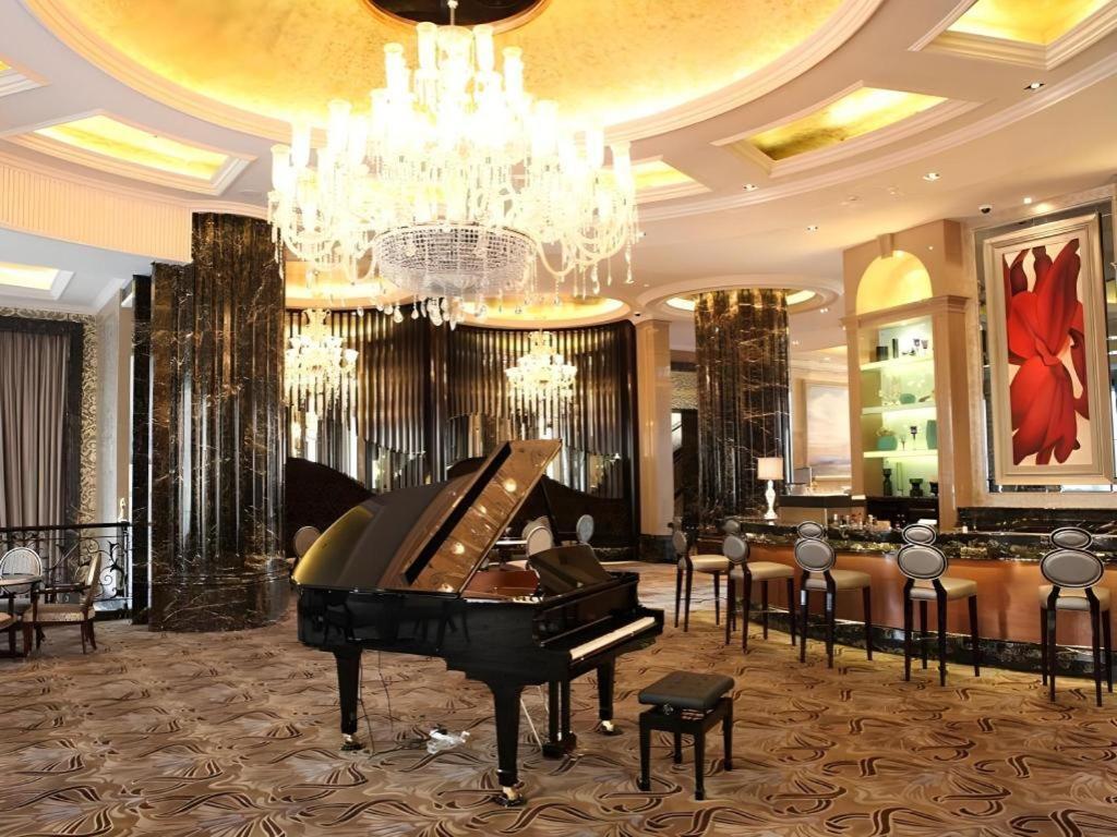 Chateau Starriver Guangzhou Peninsula Екстер'єр фото
